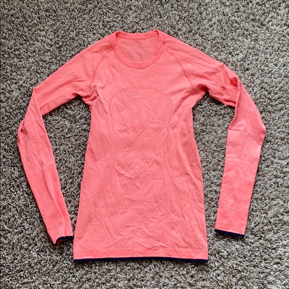 Swiftly Tech Lululemon Running long sleeve shirt